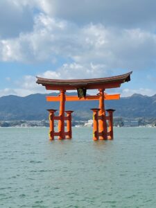 厳島神社（広島）