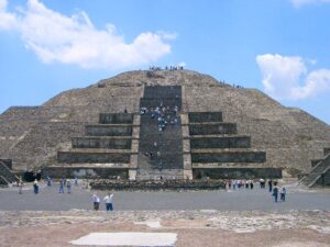 テオティワカン遺跡　古代都市　メキシコ